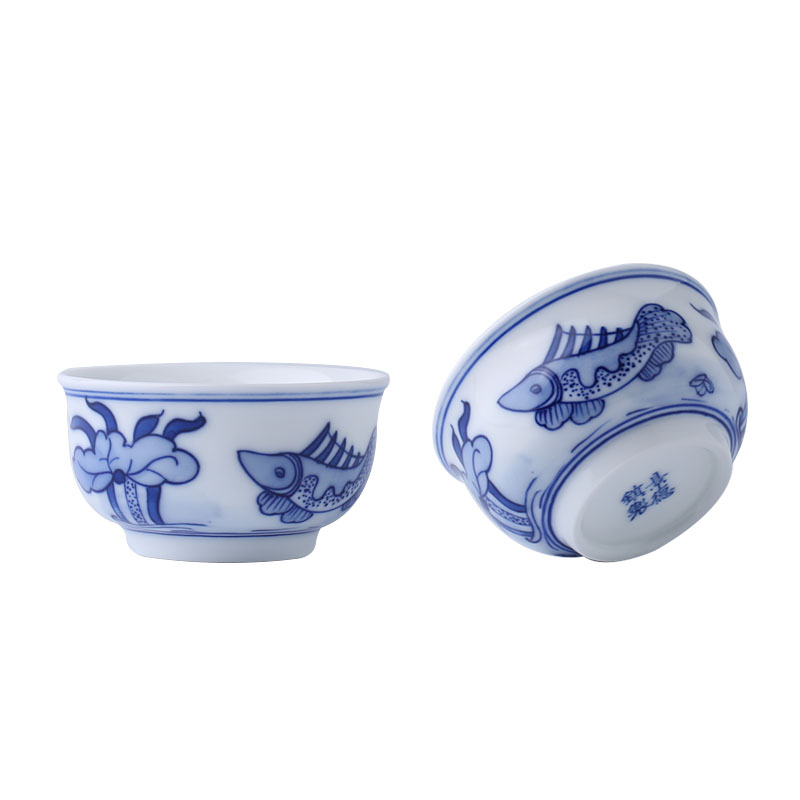 Jingdezhen up the fire which is hand made blue and white porcelain tea set sample tea cup of household ceramics kunfu tea cups only