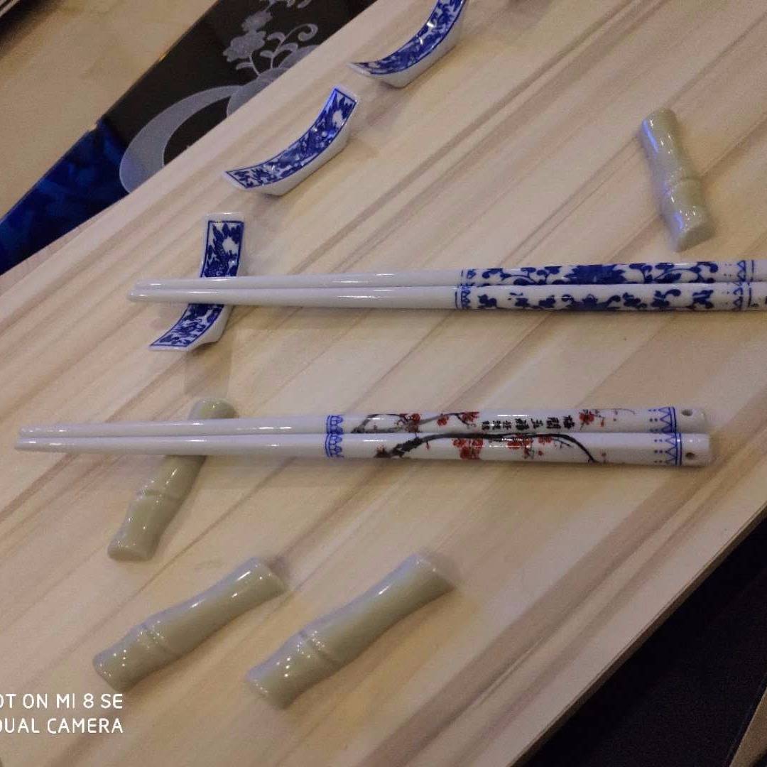 Healthy environmental protection, is not authentic jingdezhen blue and white porcelain chopsticks mold 310 pairs of simple packaging color ceramic chopsticks