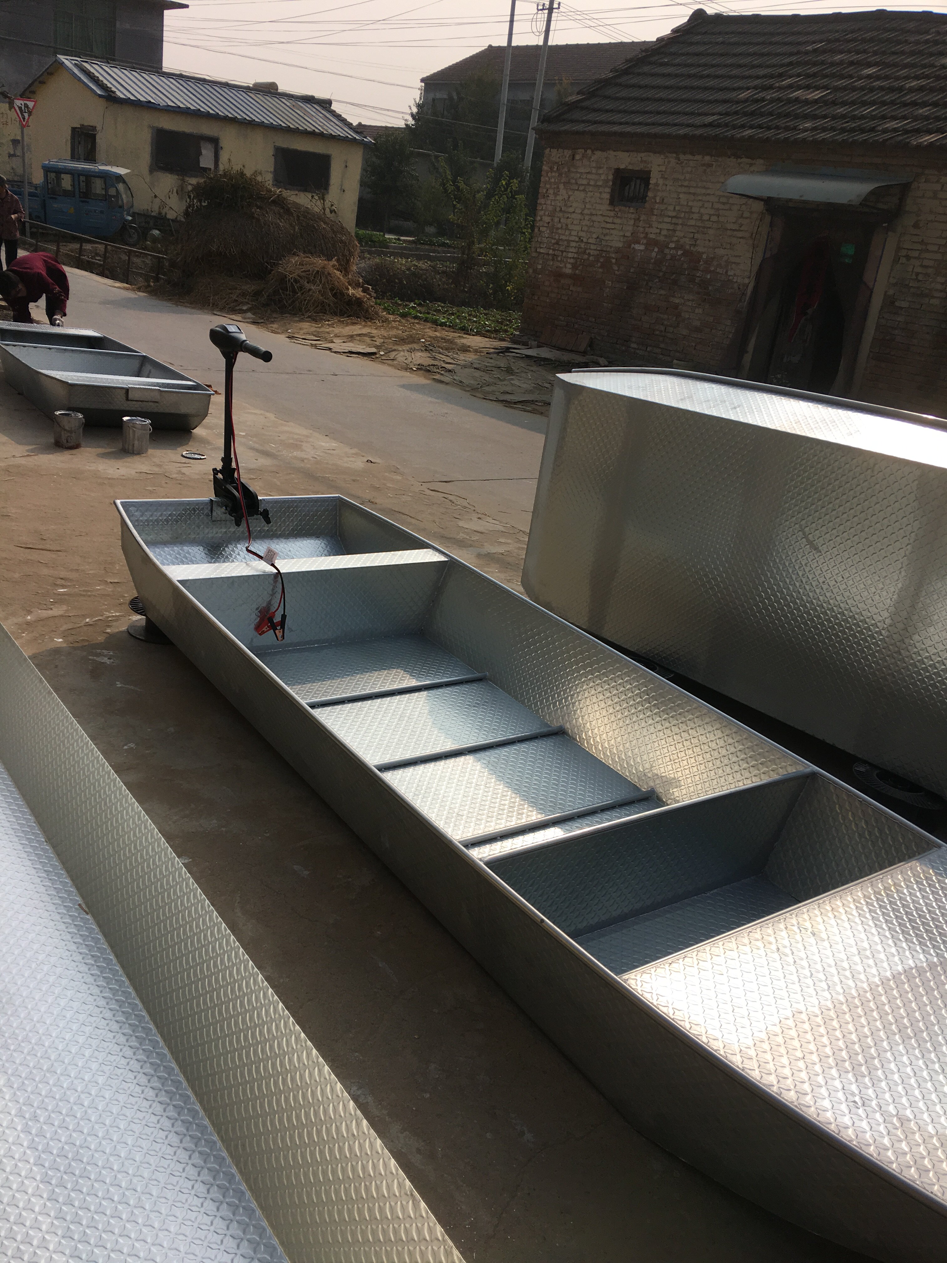 加厚新款铁皮钓鱼船渔船养殖打鱼铁船小型船撒网游艇可配推进器