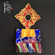 Tibetan Buddhist statues of Buddhist statues The clothes of the Buddhist statues The Buddhist statues are dressed in French and the Buddha clothes are suitable for 7-inch Buddhist statues to cover the wearing