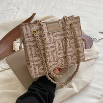 Small ck armpit bag female 2021 new fashion summer commuter handbag French small mass of children and mothers oblique cross shoulder bag