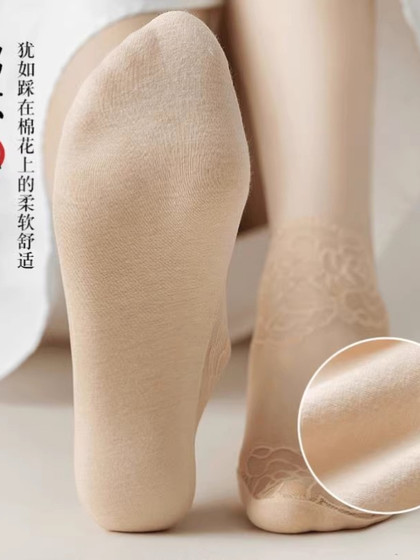여름에 여성을위한 레이스 레이스 양말 초대형 투명한 크리스탈 양말 안티 훅 실크 순수면 양말 보이지 않고 안티 슬립 패션 여름에 여성을위한 레이스 레이스 양말 초대형 투명한 크리스탈 양말 안티 훅 실크 순수면 양말 보이지 않고 안티 슬립 패션