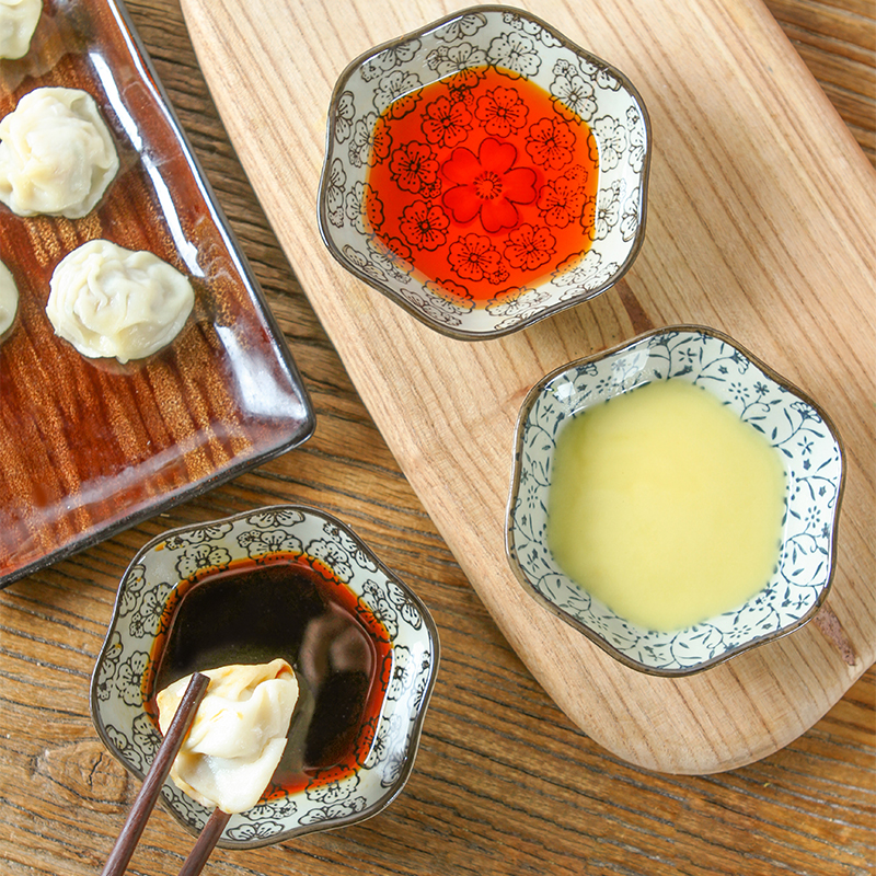 Japanese mustard sauce dish flavor jam dish of household ceramic disc disc disc sauce vinegar dipping sauce plates and the name plum flower dishes