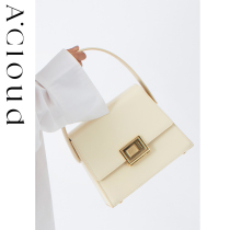 A Cloud book lock ladder-shaped handbag Advanced Sensory Small Retro Box-shaped bag Real leather chain slanting shoulder bag