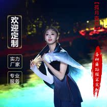 Wang Johors solitary lunar and natural folk dance performance costumes flutter and dance the life of a solo dance fan dance