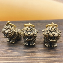 Pure brass tiger cute tiger car keychain small pendant Mens and womens bags hanging copper gourd key ring small gift