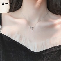 Korean bow necklace female clavicle chain Sterling silver niche design sense Light luxury non-fading fashion cold wind pendant