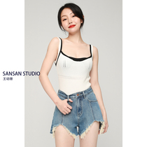 Wang Yashan wears a coat with a vest in 2023 new beauty bottom coat short t - shirt wearing summer