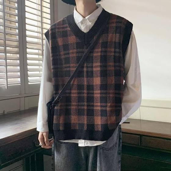 Men's neck vest Hong Kong style vest autumn casual vest sweater sleeveless knit sweater new V jacket retro loose Men's neck vest Hong Kong style vest autumn casual vest sweater sleeveless knit sweater new V jacket retro loose