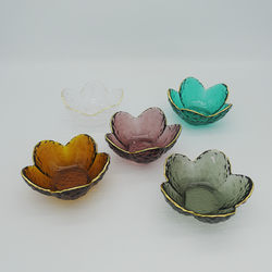 Glass petal bowl plate gold-rimmed flavor plate Japanese-style gold-rimmed pink salad bowl pastry fruit snack plate sauce oil