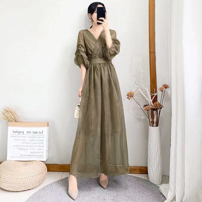 2021 new women's summer solid color simple lantern sleeves over the knee long version of dress women slim thin temperament long skirt