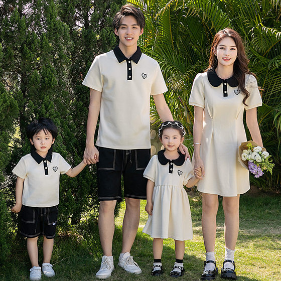 Internet celebrity Korean version of mother and daughter parent-child clothing 2024 summer clothing new fashionable girl dress family clothing photography
Internet celebrity Korean version of mother and daughter parent-child clothing 2024 summer clothing new fashionable girl dress family clothing photography