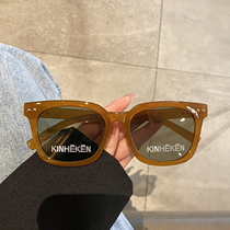 2021 new Korean version of the sunglass anti-ultraviolet brown sunglasses female trendy big face thin net red letter square