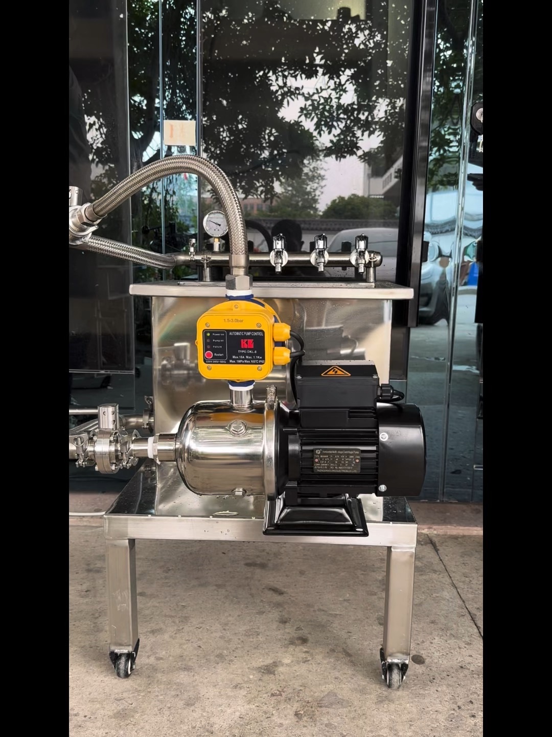 何是恒压供水渠道？家用增压泵的重要原理