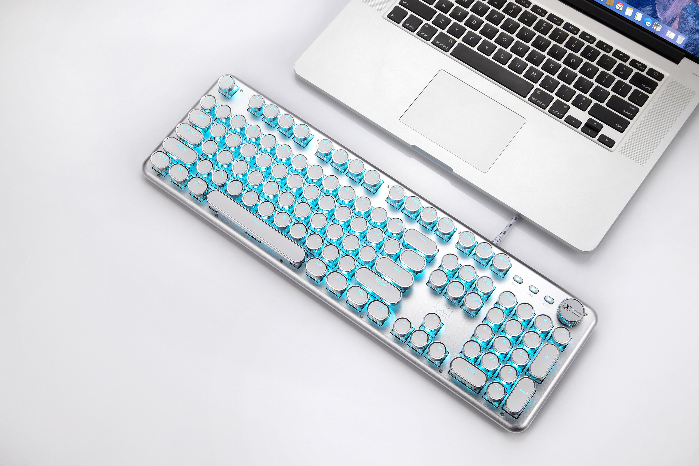 新盟k913有线机械键盘拼色键帽背光多功能旋钮青轴电脑笔记本外接_键