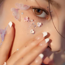 Live creative props eye makeup dry flower petal makeup sequins pearl bright diamond face star glitter butterfly stage makeup