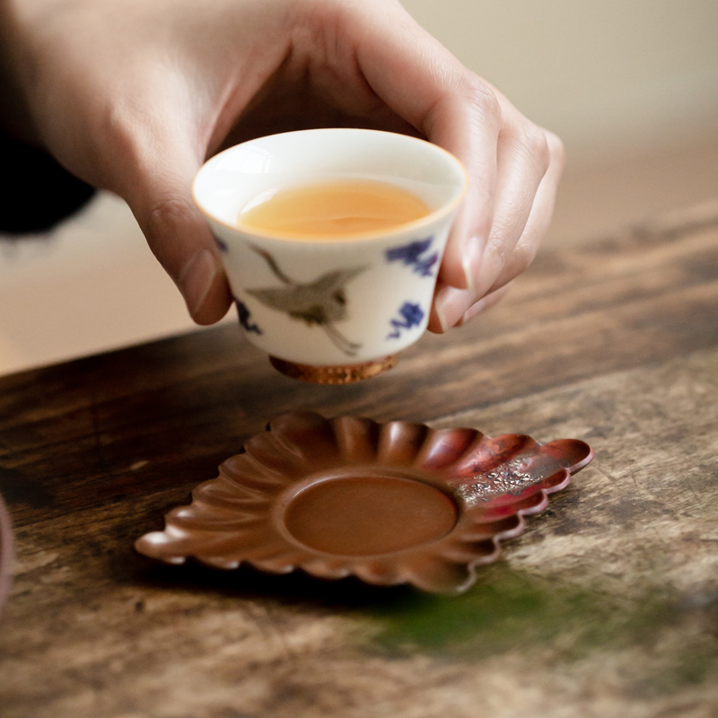 Copper cup mat as carved cup holder manually insulation pad zen saucer heat - resistant iron saucer kung fu tea accessories