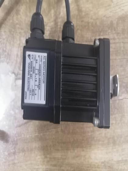 Yaskawa 서보 모터 USAREM-A5DE2K (50W) 지점 Yaskawa 서보 모터 USAREM-A5DE2K (50W) 지점