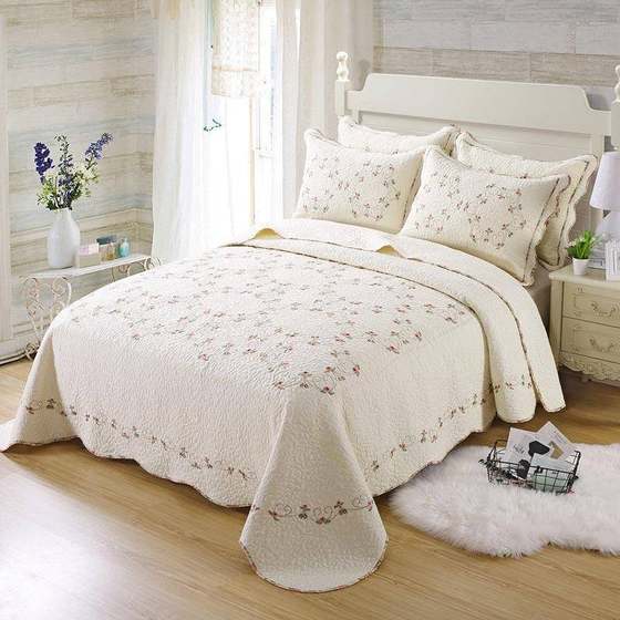 Small and fresh European embroidered cotton bed cover pure cotton quilted quilt cotton non-slip sheet bed cover bedding set
Small and fresh European embroidered cotton bed cover pure cotton quilted quilt cotton non-slip sheet bed cover bedding set