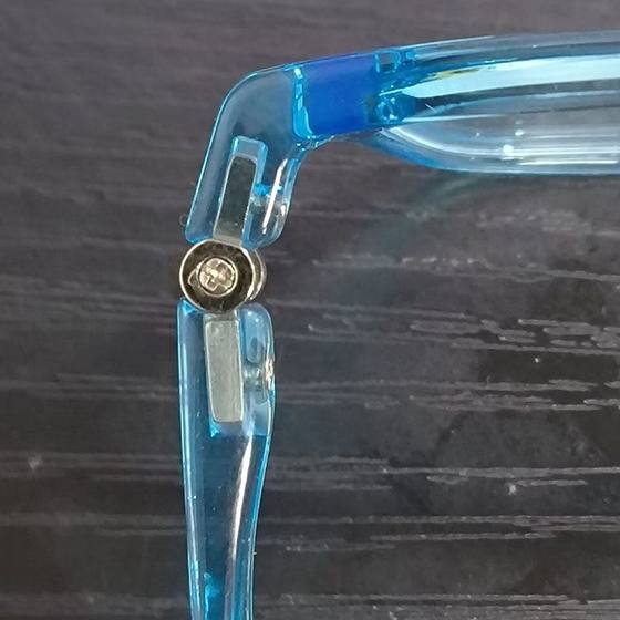 Myopia glasses legs metal single convex teeth glasses feet men and women foldable with non-slip ear hook glasses bracket bend pair
Myopia glasses legs metal single convex teeth glasses feet men and women foldable with non-slip ear hook glasses bracket bend pair