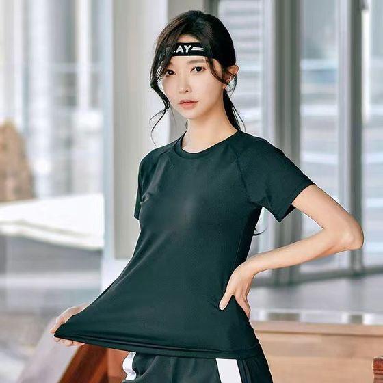 여성 스포츠를위한 요가 슈트 D 단축 여름 여름 얇은 큰 크기 슬리밍 느슨한 체육관 아침 조깅 슈트 피트 여성 스포츠를위한 요가 슈트 D 단축 여름 여름 얇은 큰 크기 슬리밍 느슨한 체육관 아침 조깅 슈트 피트