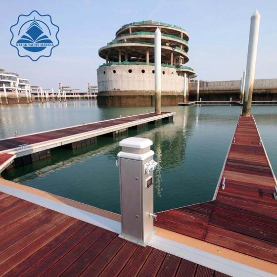 Aluminum alloy structure floating bridge floating dock yacht marina dragon boat dock border defense dock fishing boat dock
Aluminum alloy structure floating bridge floating dock yacht marina dragon boat dock border defense dock fishing boat dock