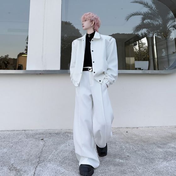 Spring collar with different color press line design short casual shoulder pad jacket suit men's handsome straight X-pin trousers two pieces
Spring collar with different color press line design short casual shoulder pad jacket suit men's handsome straight X-pin trousers two pieces