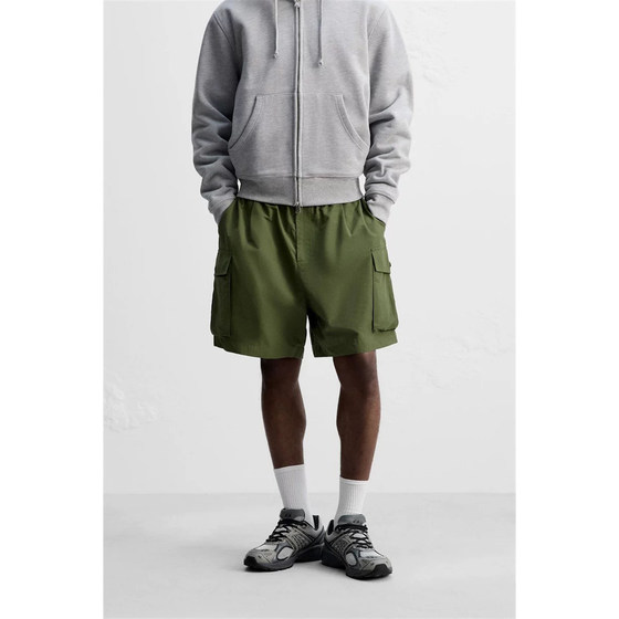 2025 summer new product men's loose version lightweight technology fabric simple work style casual shorts 3918209
2025 summer new product men's loose version lightweight technology fabric simple work style casual shorts 3918209