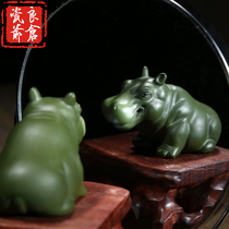 Porcelain Ye Liangcang) Tea pet boutique ornaments can raise animals purple sand pure handmade personality kung fu tea play ornaments tea insects