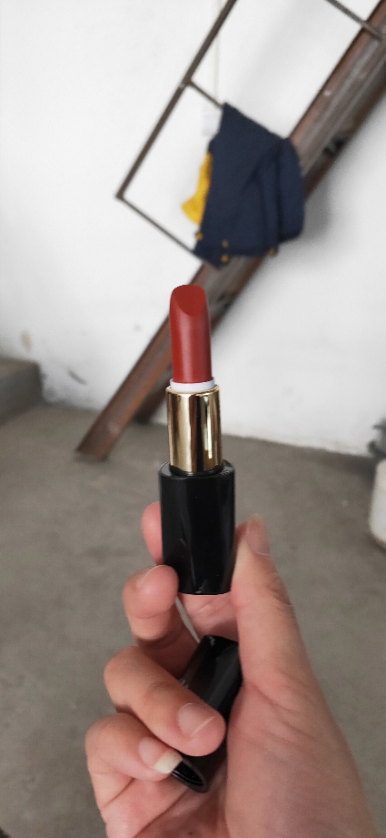 多肽成分NECALIF口红 脏橘色色泽饱满_in榜 多肽成分NECALIF口红 脏橘色色泽饱满