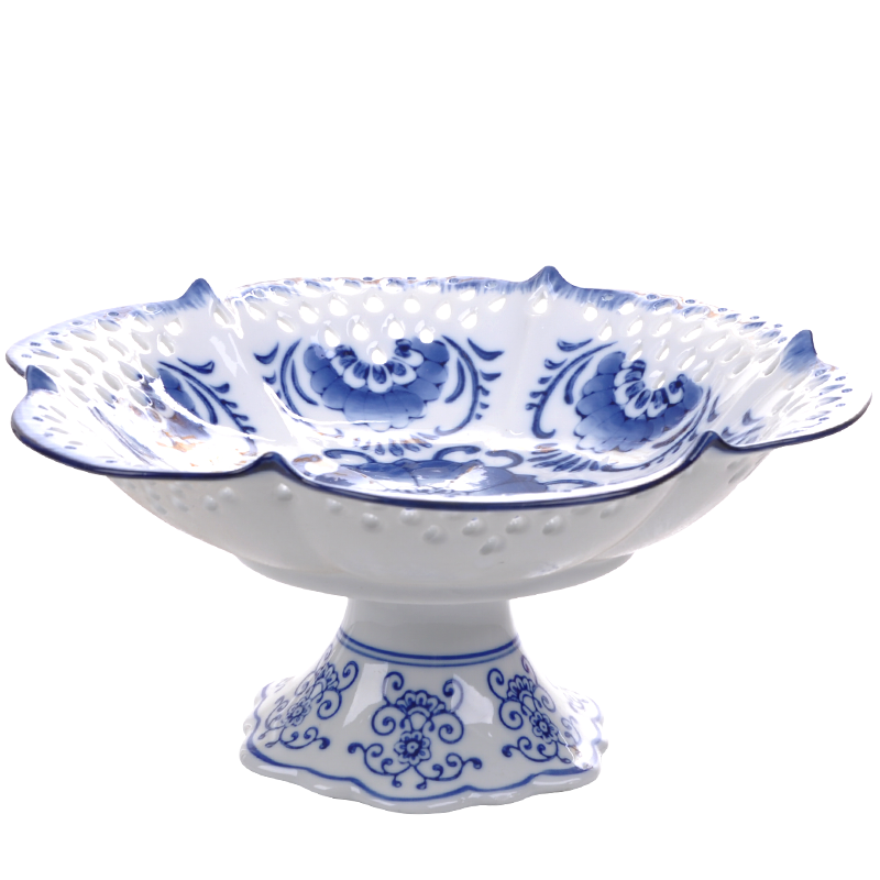 Jingdezhen ceramics new Chinese blue and white compote hollow out creative European fruit Lou empty carving decoration decoration