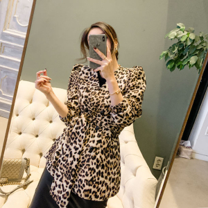 7350 new autumn 2020 Korean ol temperament V-neck double breasted lace up leopard print business suit coat