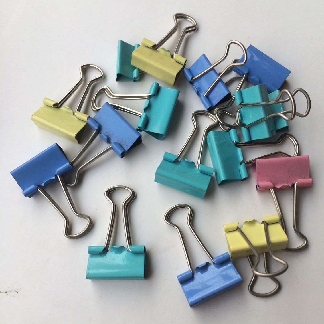 彩色长尾夹 燕尾夹 鱼尾夹 文件夹 15mm 19mm 25mm_7折现价5.8元