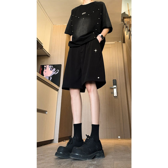 Black ice silk rivets star suit shorts men's trendy brand design sense high-end casual knee five-six-point pants summer
Black ice silk rivets star suit shorts men's trendy brand design sense high-end casual knee five-six-point pants summer