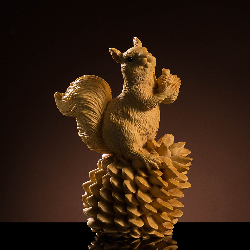 黄杨木雕可爱松鼠把件 实木雕刻动物小松鼠 精雕工艺礼品