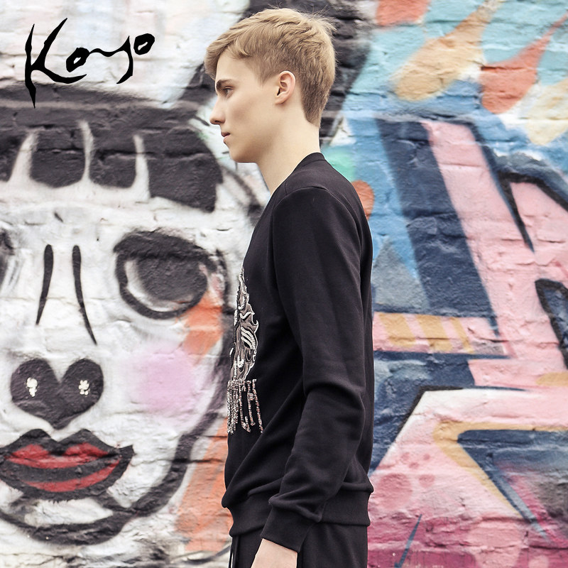 koyo时尚潮牌秋冬新品狮子头绣花字母钉珠贴男士纯棉圆领长袖卫衣