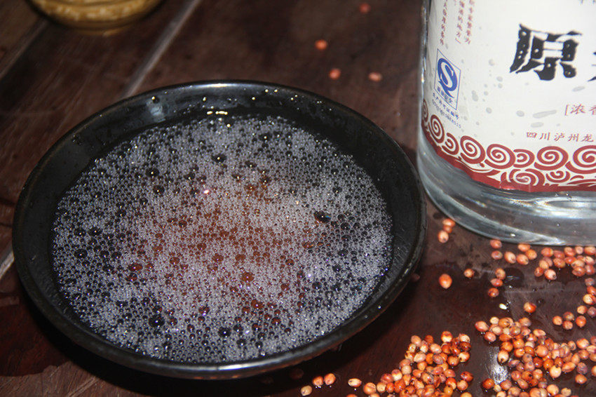 四川泸州62度高粱酒纯粮食桶装散装自酿原浆白酒浓香型高度泡药酒