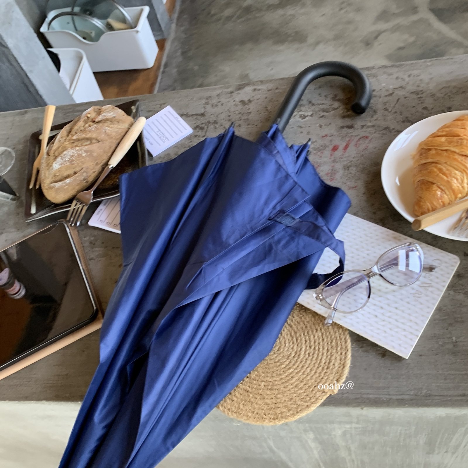 咸盐藏青自制纯色长柄雨伞磨砂手柄长s伞ins男女防风情侣直杆伞