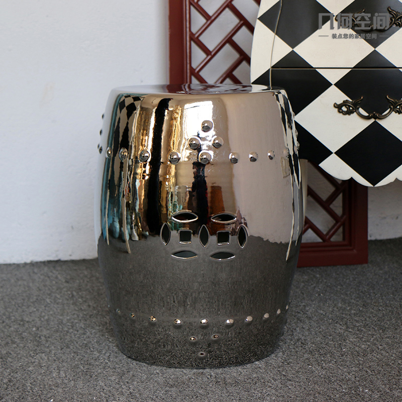 The baroque style is contracted and I home decoration crafts are gold - plated silver high temperature ceramic stools