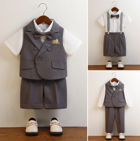 Children's suit suits for boys handsome boys British flower boy treasure one year old wedding birthday dress performance suit spring summer
Children's suit suits for boys handsome boys British flower boy treasure one year old wedding birthday dress performance suit spring summer