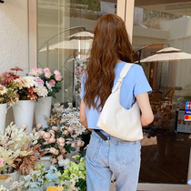 Hong Kong tide brand popular net red underarm small bag womens bag 2022 new Korean version fashion all-match baguette shoulder bag