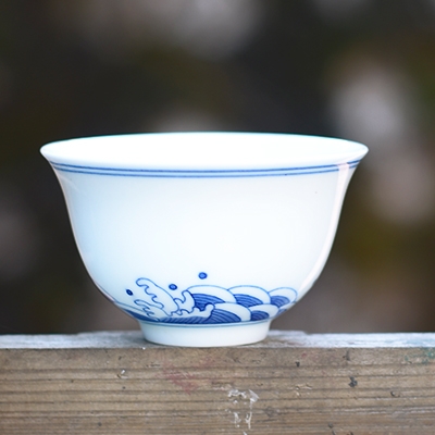 The Fire master cup one thousand cups of jingdezhen blue and white ceramics kung fu tea set manual hand - made single cups of tea cups