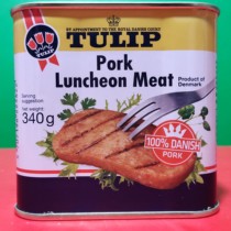 Danish original imported classic luncheon meat pork shoulder canned 340g instant noodles hot pot meal replacement meat Special