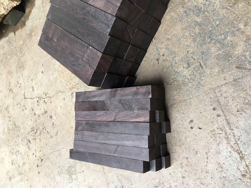 紫光檀木料原木黑檀乌木木雕唢呐手把件葫芦刀柄镇尺弹弓木料