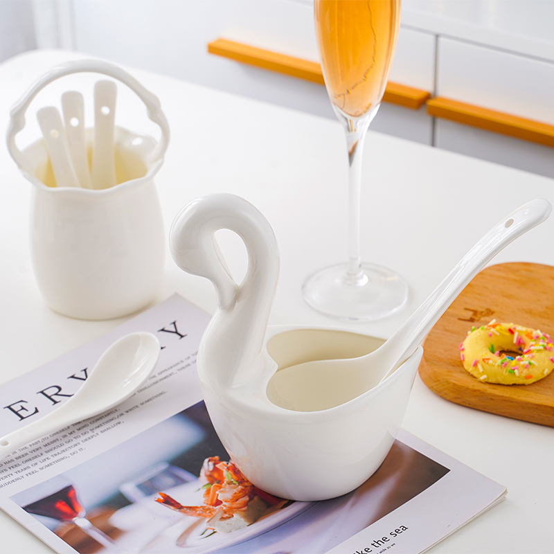 Jingdezhen porcelain ipads white swan basket kitchen shelf tableware receive a tablespoon of household ceramics with small spoon