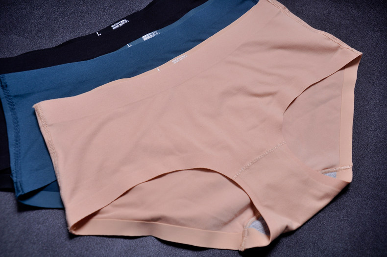 磨毛保暖内衣环保<em>染色</em>无公害<em>胸罩</em>聚拢调整型一