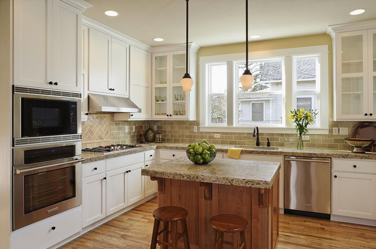 天哪,美国人的厨房,好有生活气息!