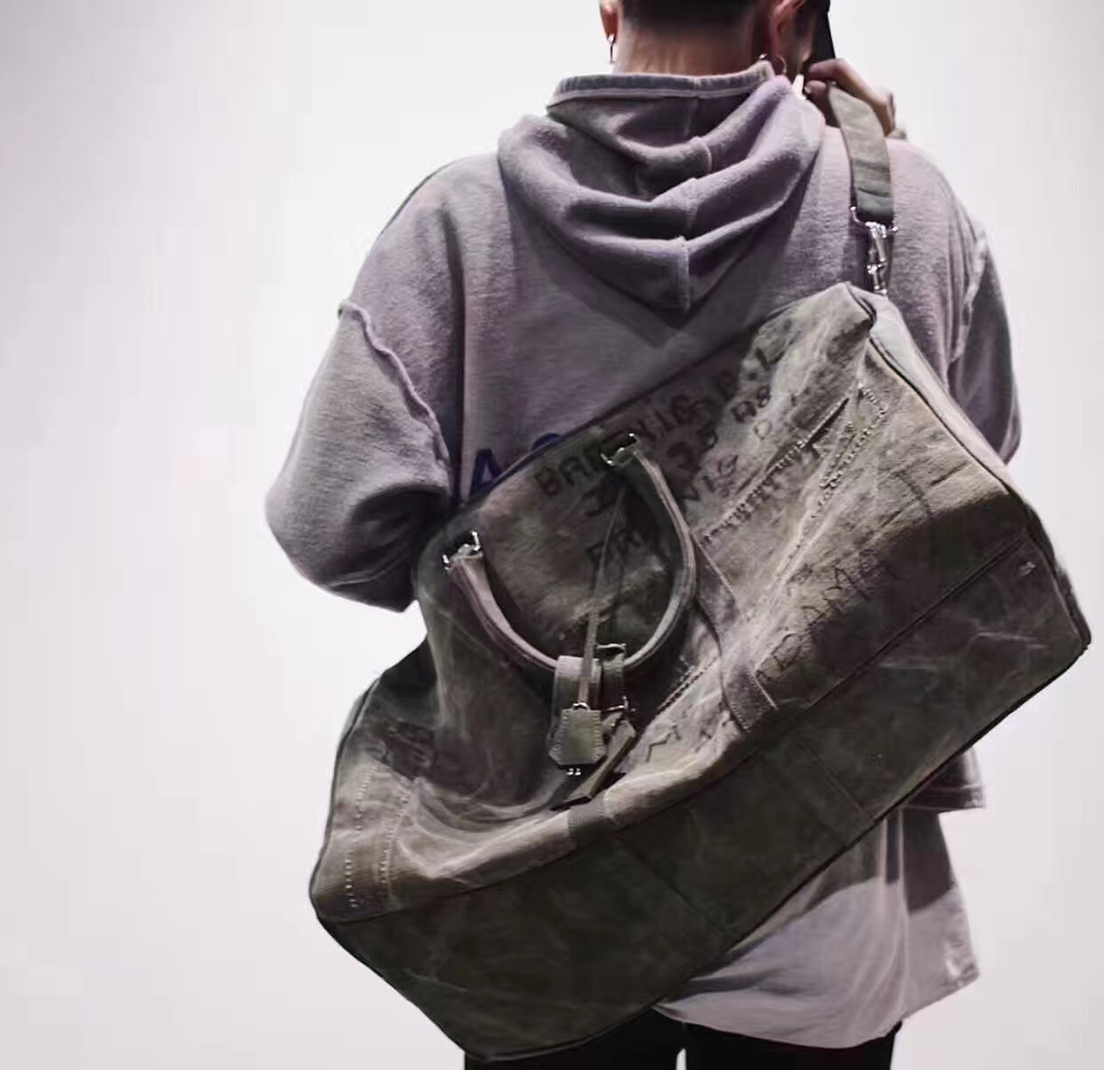 readymade overnight bag 55cm 旅行包_7折现价15500元