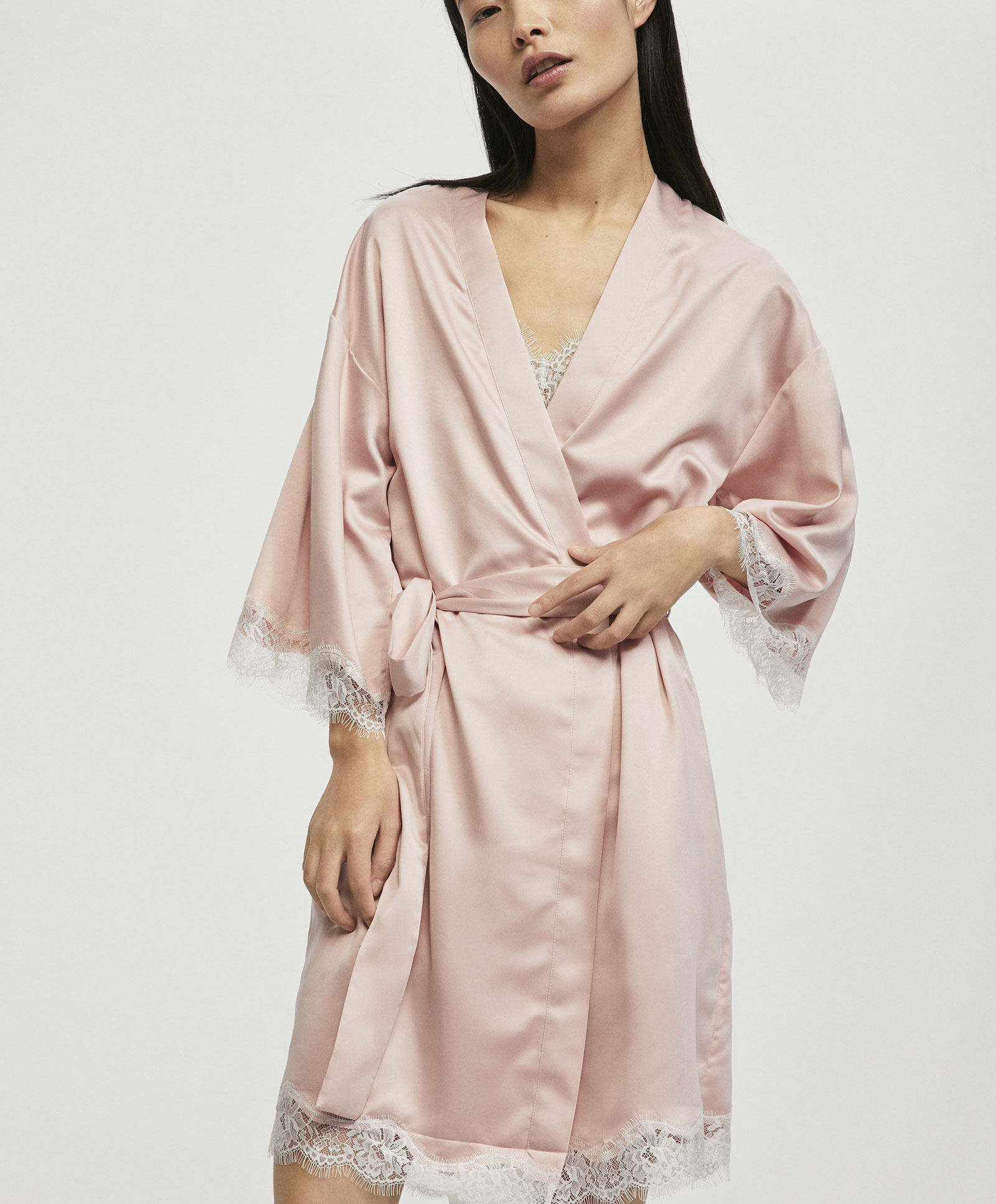 oysho 粉色须边蕾丝缎面长袖家居服睡衣女睡袍浴袍 30791316657_7折