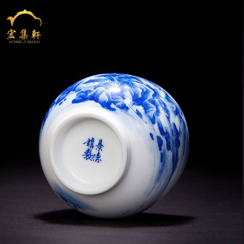 Jingdezhen tea blue - and - white porcelain teacup masters cup meditation of large ocean 's cup single landscape kung fu cup